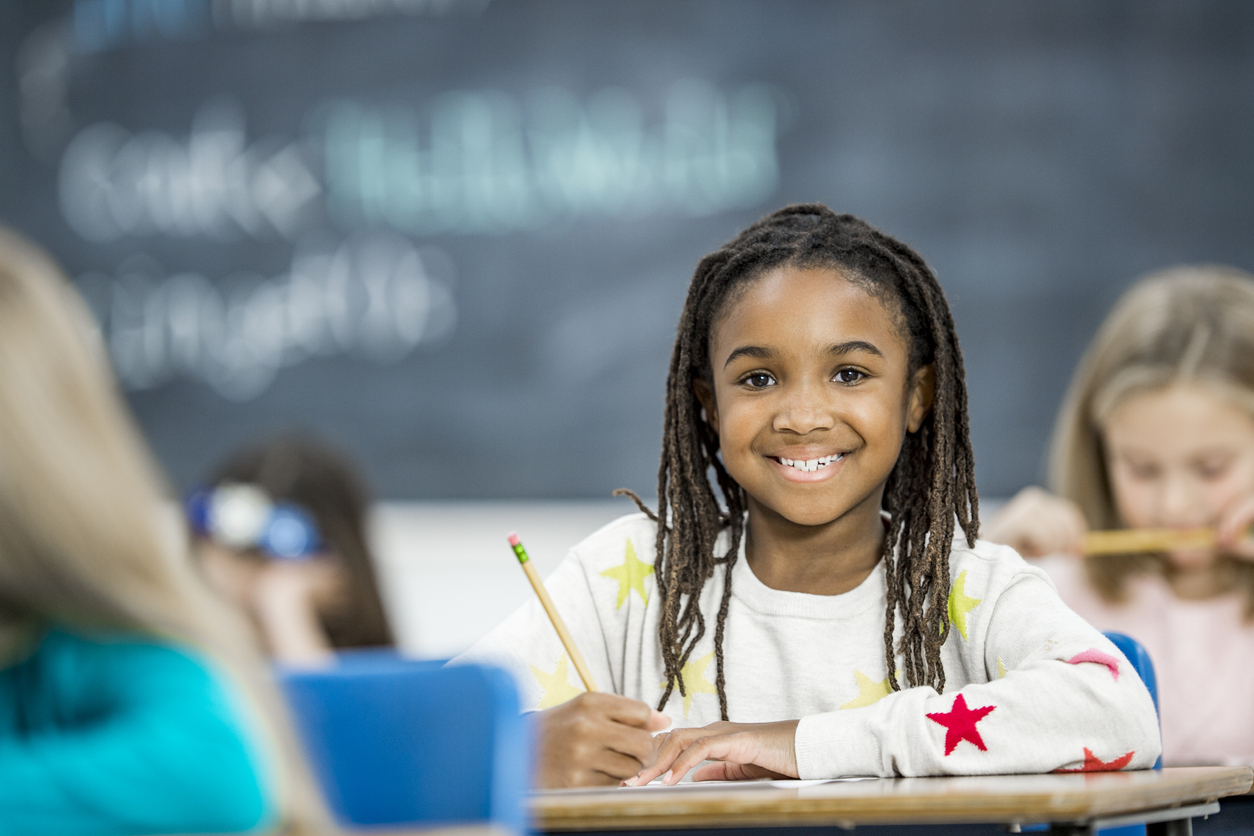 Aprender dois idiomas pode confundir a criança?