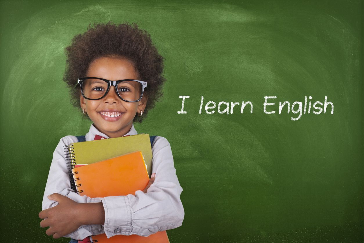 Ensino bilíngue na infância: benefícios e dúvidas
